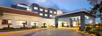 Courtyard By Marriott Cancun Airport