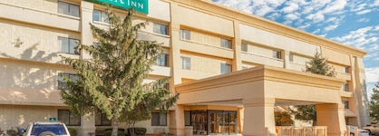 Norwood Inn & Suites Indianapolis