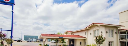 Motel 6 Austin - Midtown