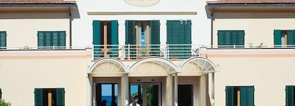 Tombolo Talasso & Beach Resort