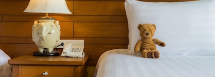 Naithonburi Beach Resort