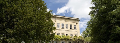 Bailbrook House