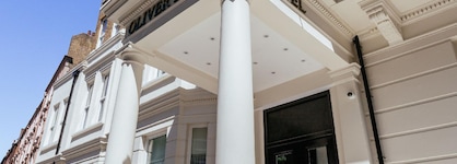 Oliver Plaza