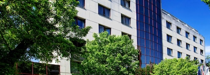 Lions Garden Hotel