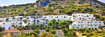 Semiramis Village  Hotel