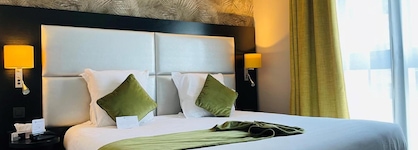 1K Paris Hotel