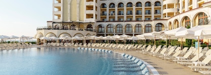 Alua Helios Bay
