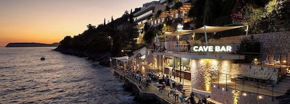 Hotel More