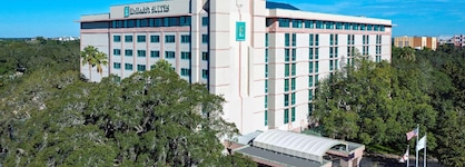 Embassy Suites By Hilton Tampa-Usf Near Busch Gardens