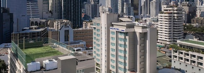 Novotel Living Bangkok Sukhumvit Legacy