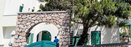 Ifestia Hotel Santorini