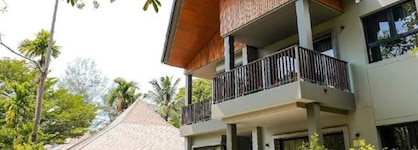 Khaolak Wanaburee Resort