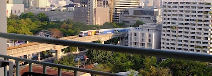 Evergreen Place Siam By Uhg