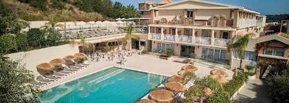 Altura Hotel