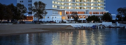 Lucy Hotel