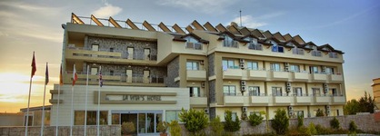 Lavitas Hotel
