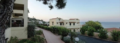 Saradari Beach Hotel - Adults Only
