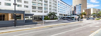 Sheraton Tampa Riverwalk Hotel