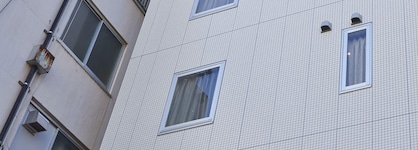 The B Akasaka-Mitsuke