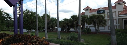 Quality Inn & Suites Kissimmee By The Lake