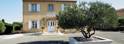 Residhotel Golf Grand Avignon
