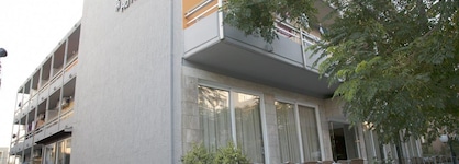 Theonia Hotel