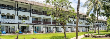 Southern Palms Beach Resort