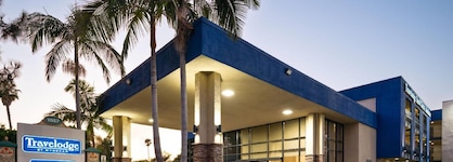 Travelodge Inn & Suites By Wyndham Anaheim On Disneyland Dr