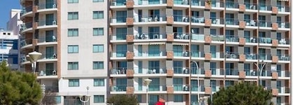 Edificio Monte Gordo Plaza