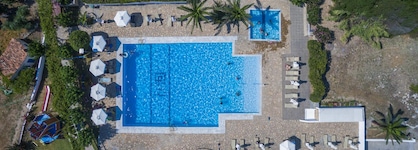 Glicorisa Beach