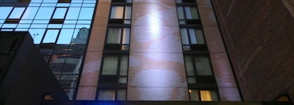 Distrikt Hotel New York City, Tapestry Collection By Hilton