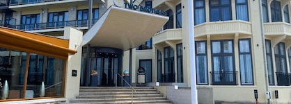 Two Brothers Noordwijk Beach Hotel