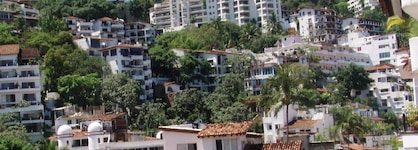 Emperador Vallarta Beachfront Hotel And Suites