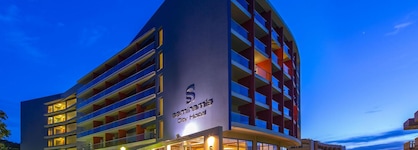 Semiramis City Hotel