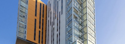 Istay Precinct