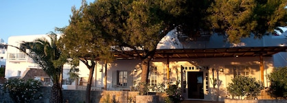 Elena Hotel