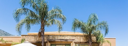 Filion Suites Resort & Spa
