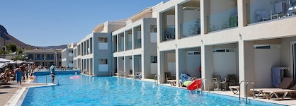 St. Constantin Beach Hotel And Spa