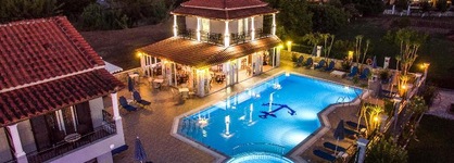 Makis Studios & Apartments