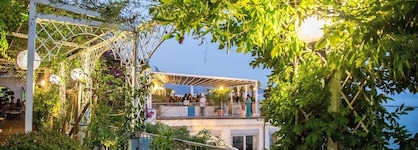 Lloyd's Baia Hotel
