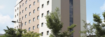 Jr-East Hotel Mets Mejiro