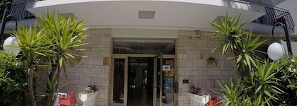 Hotel Ausonia