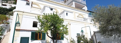 Hotel Torre Saracena