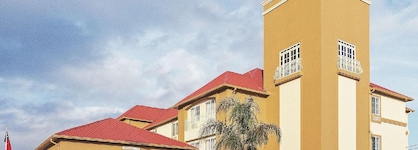 La Quinta Inn & Suites By Wyndham Houston Hobby Airport