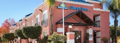 Days Inn By Wyndham Concord