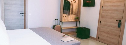 Hostal Raval Rooms