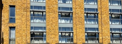 Axiom Park Hotel