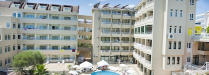Seaden Sweet Park Hotel