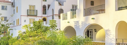Sunset Harbour Club