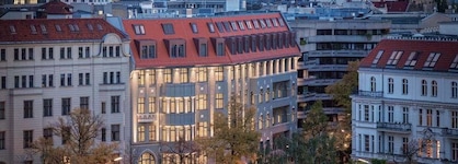 Roomers Berlin Steinplatz, Autograph Collection